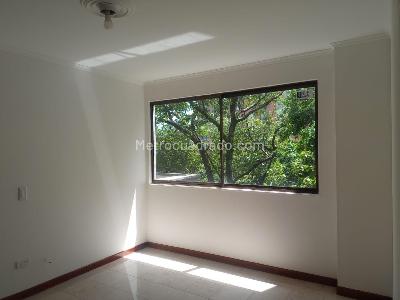 Apartamento de 3 alcobas en arriendo en Los Balsos, Medellín, 132 m² · foto 13 de 18