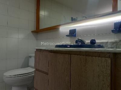 Apartamento de 3 alcobas en arriendo en Los Balsos, Medellín, 132 m² · foto 16 de 18