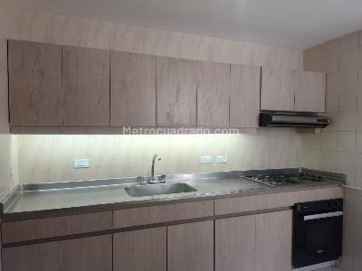 Apartamento de 3 alcobas en arriendo en Los Balsos, Medellín, 132 m² · foto 7 de 18