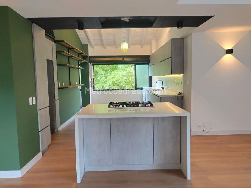 Spacious 3BR Apartment for Rent in El Poblado - 4