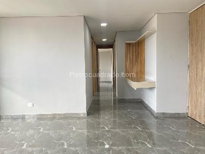 Apartamento de 3 alcobas en venta en Sabaneta, Sabaneta, 85 m² · foto 2 de 20