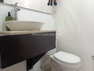 Apartamento de 3 alcobas en venta en El Poblado, Medellín, 127 m² · foto 17 de 19