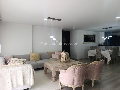 Apartamento de 3 alcobas en venta en El Poblado, Medellín, 127 m² · foto 3 de 19