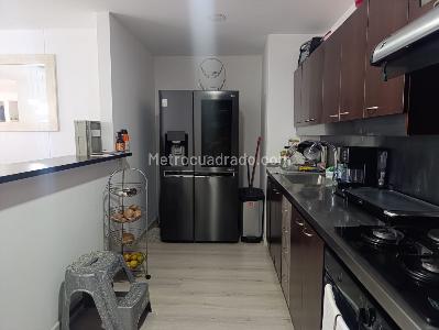 Apartamento de 3 alcobas en venta en El Poblado, Medellín, 127 m² · foto 8 de 19