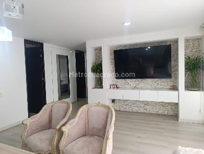 Apartamento de 3 alcobas en venta en El Poblado, Medellín, 127 m² · foto 9 de 19