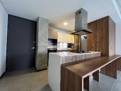 Apartamento de 2 alcobas en venta en El Poblado, Medellín, 125 m² · foto 10 de 15