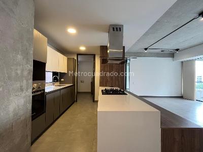 Apartamento de 2 alcobas en venta en El Poblado, Medellín, 125 m² · foto 6 de 15