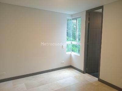 Apartamento de 3 alcobas en venta en El Poblado, Medellín, 146 m² · foto 10 de 18