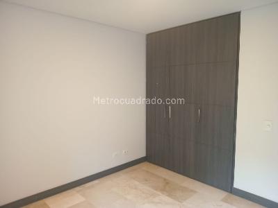 Apartamento de 3 alcobas en venta en El Poblado, Medellín, 146 m² · foto 14 de 18