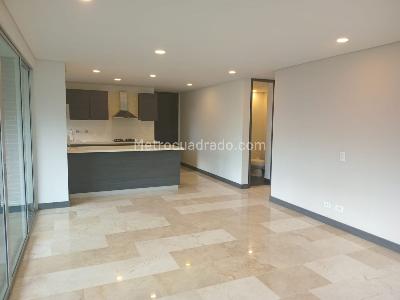 Apartamento de 3 alcobas en venta en El Poblado, Medellín, 146 m² · foto 3 de 18