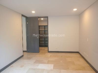 Apartamento de 3 alcobas en venta en El Poblado, Medellín, 146 m² · foto 9 de 18