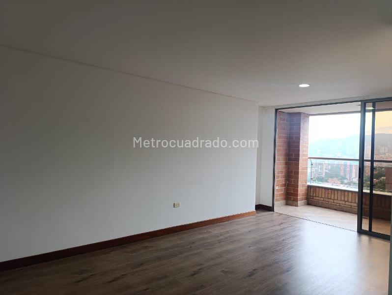 2BR Apartment with Study in El Poblado - 5