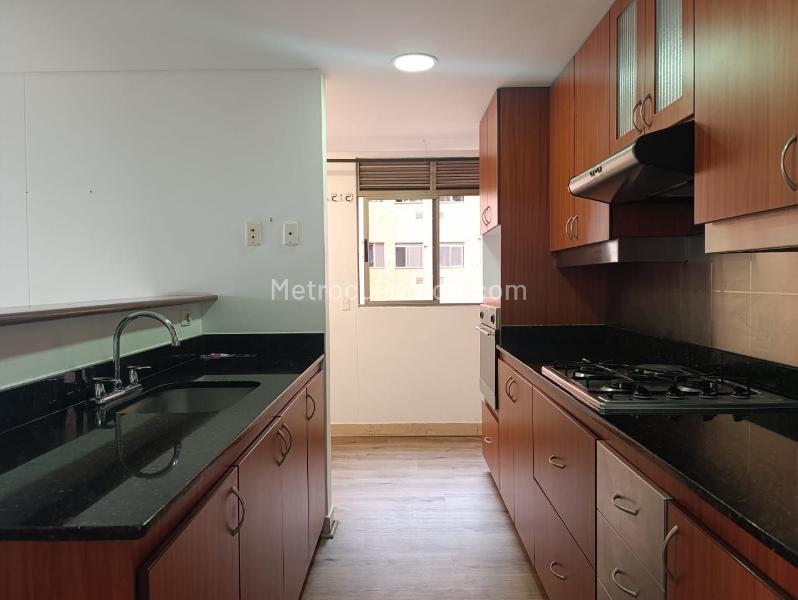 2BR Apartment with Study in El Poblado - 7