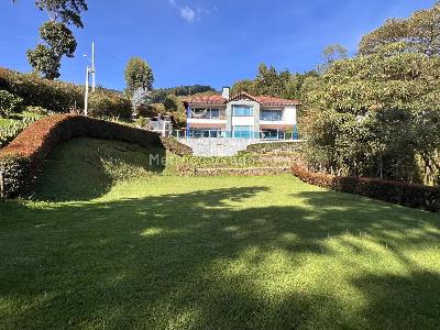 Casa de 3 alcobas en venta en El Poblado, Medellín, 455 m² · foto 20 de 20