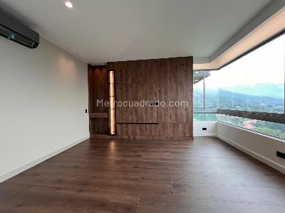 Apartamento de 3 alcobas en venta en El Poblado, Medellín, 209 m² · foto 11 de 20