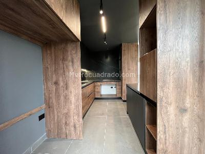 Apartamento de 3 alcobas en venta en El Poblado, Medellín, 209 m² · foto 8 de 20