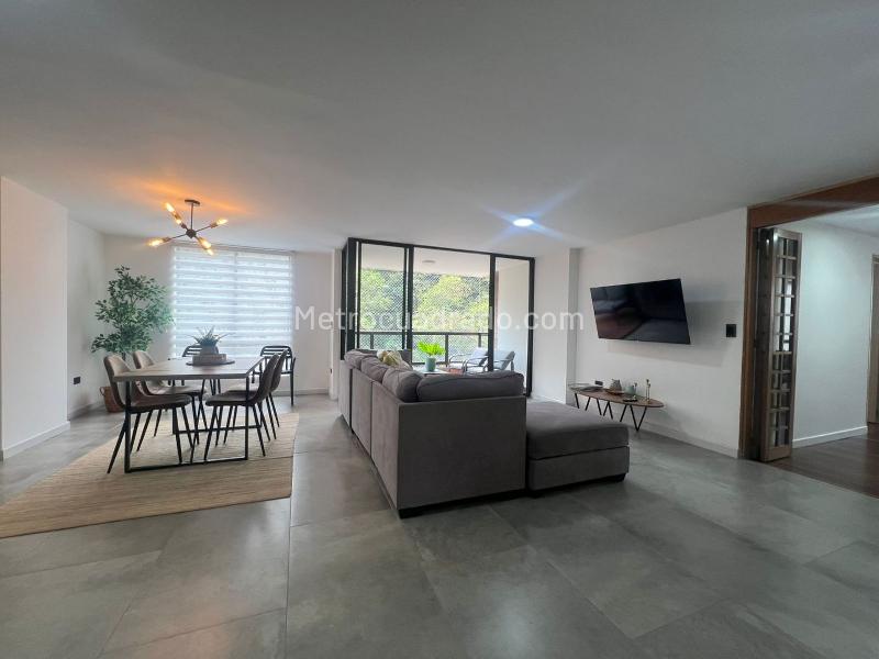 Apartamento en Arriendo, EL POBLADO, Medellín - Widok 3