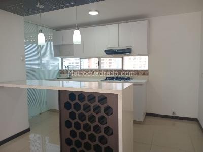 Apartamento de 3 alcobas en venta en El Poblado, Medellín, 117 m² · foto 6 de 20