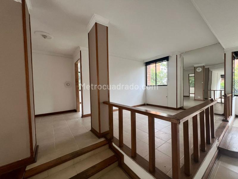 Spacious 2BR Apartment in Quiet El Poblado Area - 5