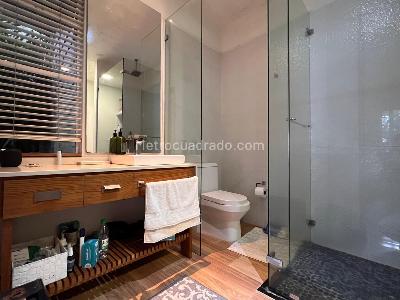 Casa de 3 alcobas en venta en El Poblado, Medellín, 460 m² · foto 15 de 20