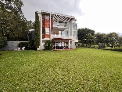 Casa de 3 alcobas en venta en El Poblado, Medellín, 460 m² · foto 20 de 20