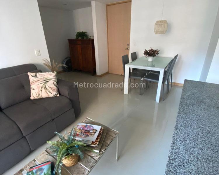Modern 2BR Apartment with Pool in Envigado - 2