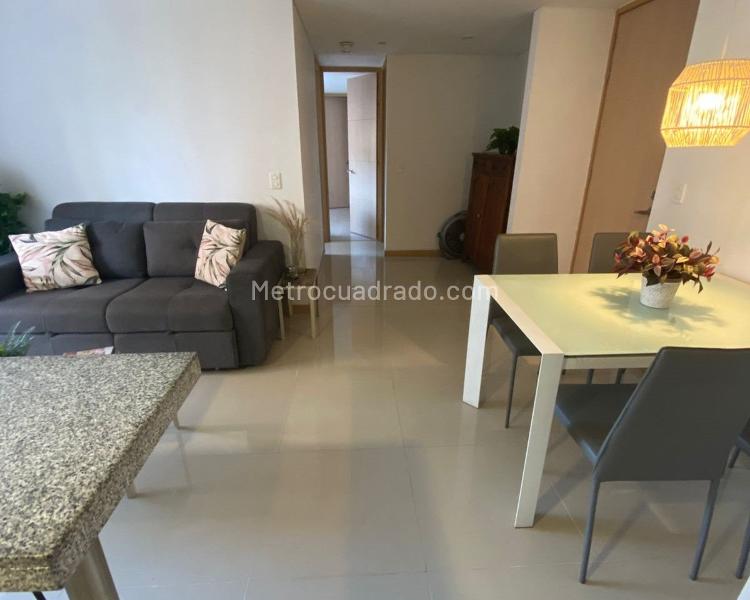Modern 2BR Apartment with Pool in Envigado - 3
