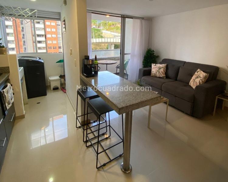 Modern 2BR Apartment with Pool in Envigado - 7