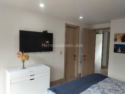 Apartamento de 3 alcobas en venta en Las Lomas, Medellín, 203 m² · foto 10 de 19