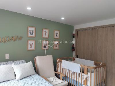 Apartamento de 3 alcobas en venta en Las Lomas, Medellín, 203 m² · foto 11 de 19