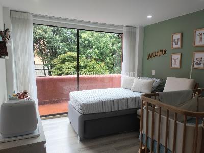 Apartamento de 3 alcobas en venta en Las Lomas, Medellín, 203 m² · foto 12 de 19