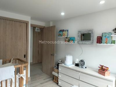 Apartamento de 3 alcobas en venta en Las Lomas, Medellín, 203 m² · foto 13 de 19