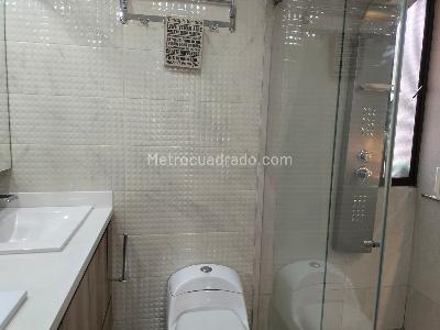 Apartamento de 3 alcobas en venta en Las Lomas, Medellín, 203 m² · foto 16 de 19