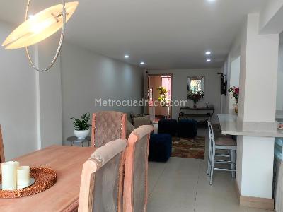 Apartamento de 3 alcobas en venta en Las Lomas, Medellín, 203 m² · foto 4 de 19