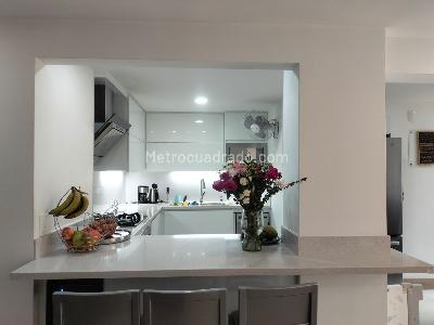 Apartamento de 3 alcobas en venta en Las Lomas, Medellín, 203 m² · foto 5 de 19