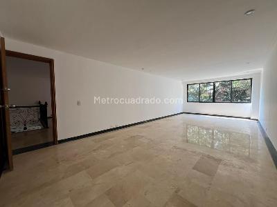 Casa en arriendo en El Poblado, Medellín · foto 13 de 20