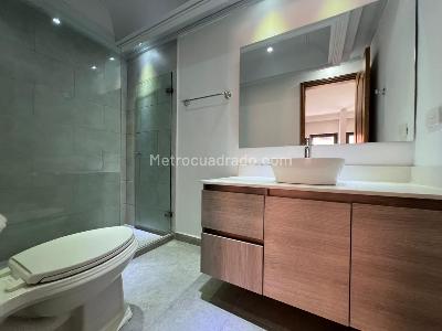 Casa en arriendo en El Poblado, Medellín · foto 19 de 20