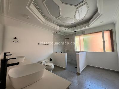 Casa en arriendo en El Poblado, Medellín · foto 20 de 20