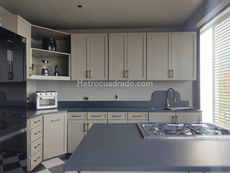 Furnished 1BR Apartment in Quiet Area of El Poblado - 8