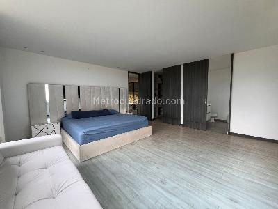 Casa de 3 alcobas en venta en Envigado, Envigado, 370 m² · foto 11 de 20
