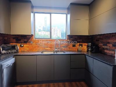 Apartamento de 3 alcobas en venta en San Lucas, Medellín, 223 m² · foto 6 de 19