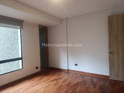 Apartamento de 3 alcobas en venta en El Poblado, Medellín, 212 m² · foto 13 de 19