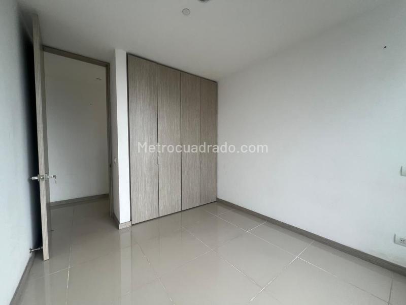 Apartamento de 3 Alcobas con 2 Baños en Envigado (Zona Residencial) - 6