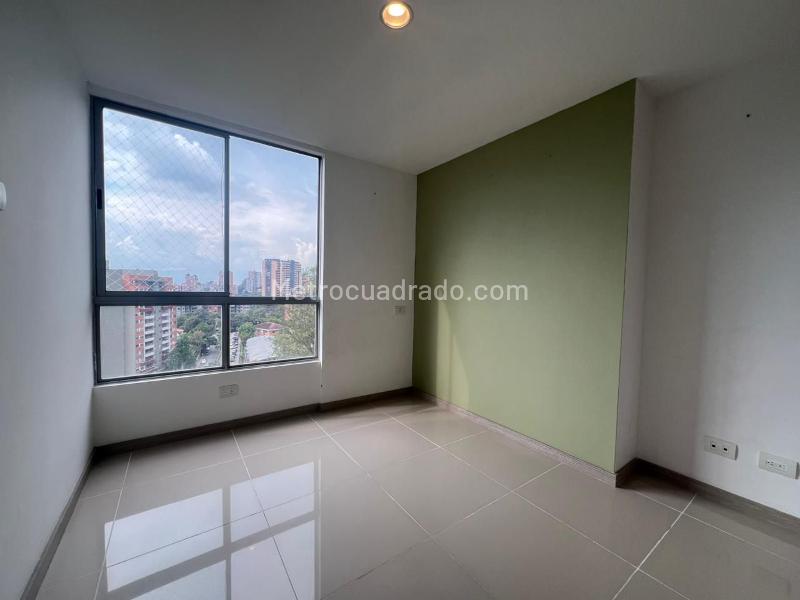 Apartamento de 3 Alcobas con 2 Baños en Envigado (Zona Residencial) - 8