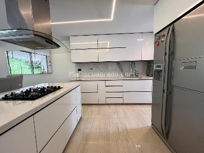 Casa de 4 alcobas en venta en Envigado, Envigado, 240 m² · foto 7 de 19