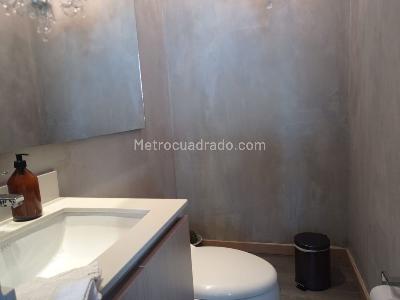 Apartamento en arriendo en El Poblado, Medellín · foto 11 de 12