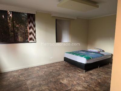 Apartamento de 3 alcobas en venta en El Poblado, Medellín, 300 m² · foto 13 de 18