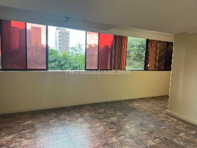 Apartamento de 3 alcobas en venta en El Poblado, Medellín, 300 m² · foto 15 de 18
