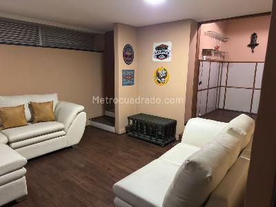 Apartamento de 3 alcobas en venta en El Poblado, Medellín, 300 m² · foto 8 de 18