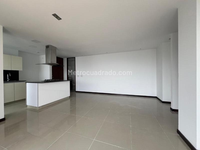 Charming 3BR Apartment in Envigado - 5